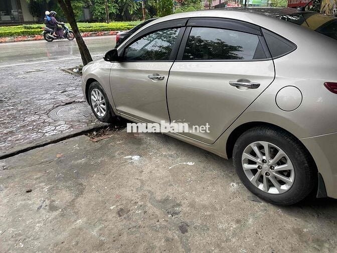 Hyundai Accent 2020 1.4AT - 12 km
