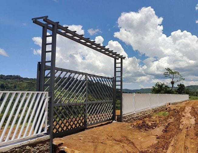 ĐẤT VIEW HỒ NGỌC - 2594m2 (có sẵn 700m2 ONT)