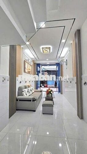 HXH 2/5m chỉ nhỉnh 2ty xíu 3x9m đúc 1 trệt 1 lầu 2pn 2wc SHR