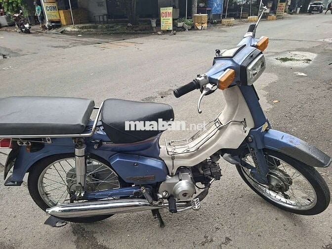 Honda cub 50cc giấy tờ đầy đủ. Máy zin êm