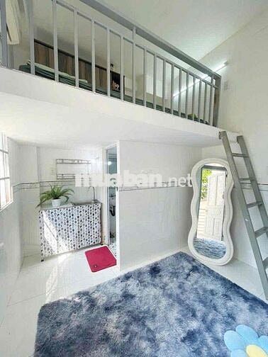 CĂN HỘ GÁC LỬNG TÁCH BẾP CÓ BAN CÔNG THOÁNG MÁT NGAY K300 TÂN BÌNH