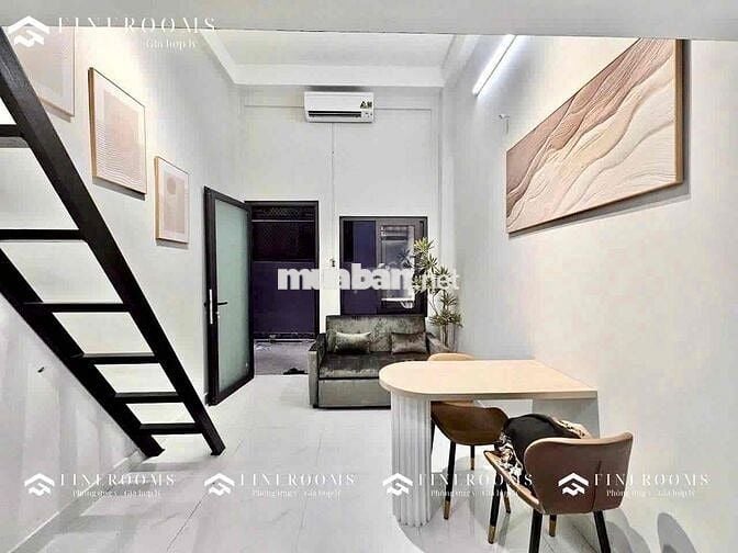 PHÒNG GÁC BAN CÔNG FULL NỘI THẤT GẦN CÔNG THƯƠNG Ở ĐƯỢC 4 NGƯỜI