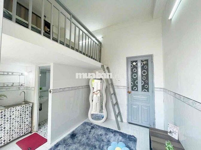 CĂN HỘ GÁC LỬNG TÁCH BẾP CÓ BAN CÔNG THOÁNG MÁT NGAY K300 TÂN BÌNH