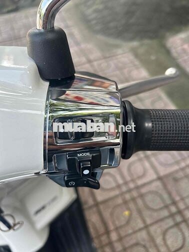 Vespa Sprint 125 ABS 2023 giá tốt