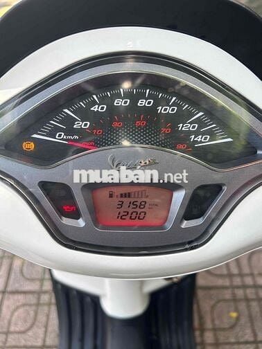 Vespa Sprint 125 ABS 2023 giá tốt