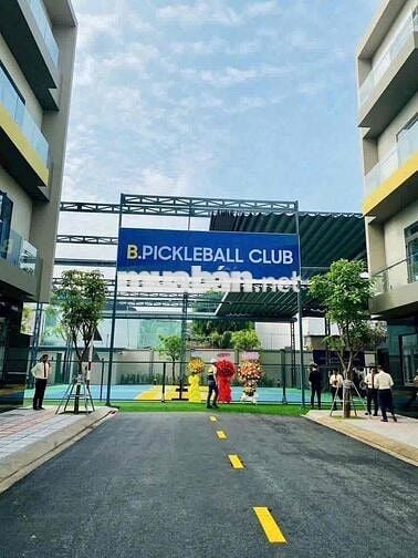 Nhà liền kề sổ sẵn hoàn thiện 100%