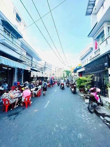 Sát Aeon Tên Lửa - Đường Xe Tải Chạy 8m - Ngang 4,5m - DT Hơn 75m2