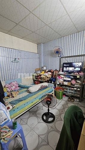 Chỉ 6,2đ Quận 5, 68m2 đủ trên sổ, hẻm 3 gác cách MT 30m, tiện xây mới.
