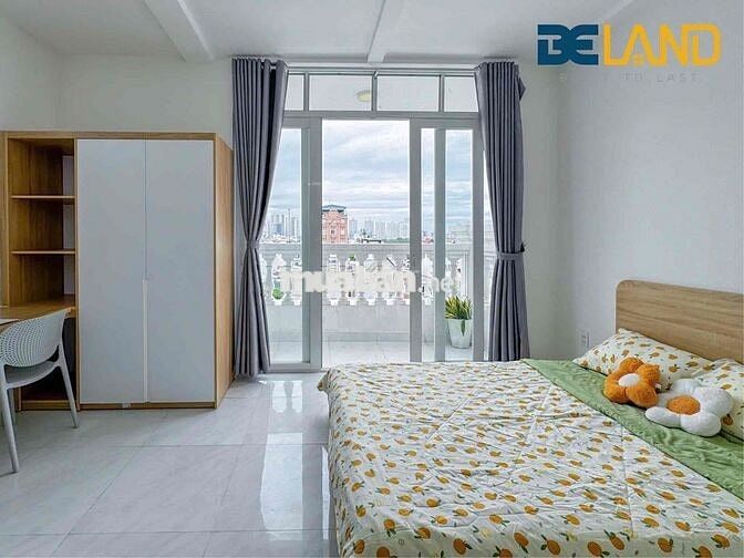 CĂN HỘ BAN CÔNG GẦN LOTTE MART QUẬN 7 - SÁT QUẬN 4