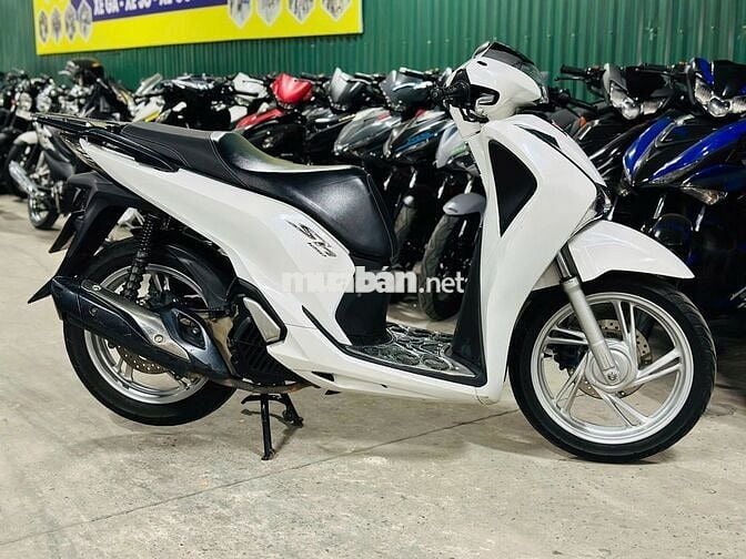 XE MÁYTHANH TÙNG_SH VIỆT 125 TRẮNG KHÓA SMK ZIN