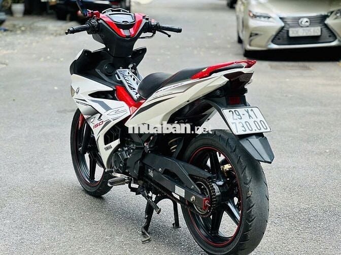 Xe máy Yamaha Exciter 150 Trắng Đỏ