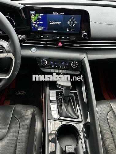 Hyundai Elantra 2022 1.6 AT Đặc biệt - 39000 km