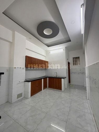 Khu VIP Quận 8 Âu Dương Lân nhà mới vào ở ngay nhà nở hậu . Hẻm xh