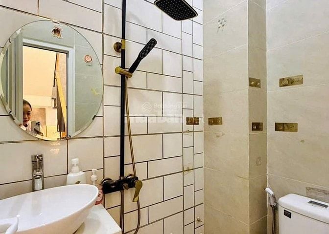 Hạ giá 300tr nhà Phan Đăng Lưu, Phú Nhuận, Giá 3TỶ9/73m2 - Hẻm rộng 5M