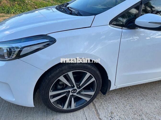 Kia Cerato 2018 1.6 AT - 90000 km