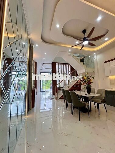 NHÀ MỚI XÂY 1TRỆT 1LẦU-SỔ HỒNG RIÊNG-HOÀN CÔNG ĐỦ-2TỶ650 CÒN BỚT
