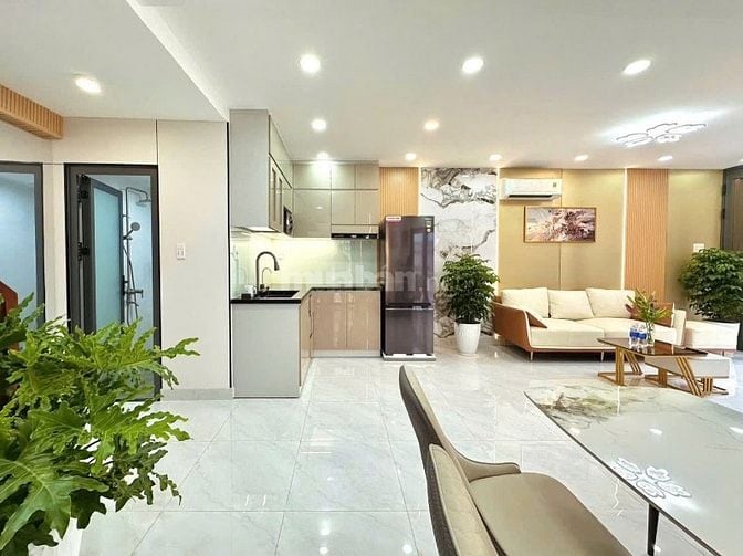 Ngay MT Hoa Cúc giá cực mềm 5tỷ1,65m2 ngay khu ẩm thực Vip,SHR