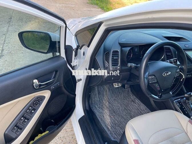 Kia Cerato 2018 1.6 AT - 90000 km