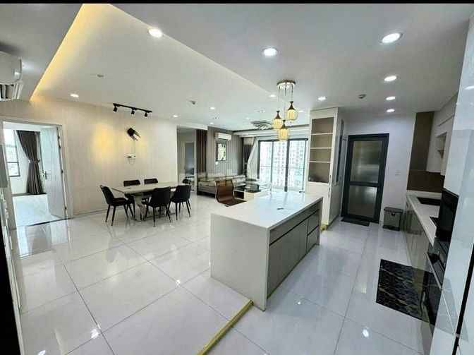 Chung cư Xigrand Court, Lý Thường Kiệt, Q10: 22Triệu, Nội thất, 3PN, 2