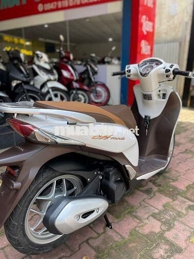 Xe máy Honda SH Mode 2016 màu Trắng Nâu