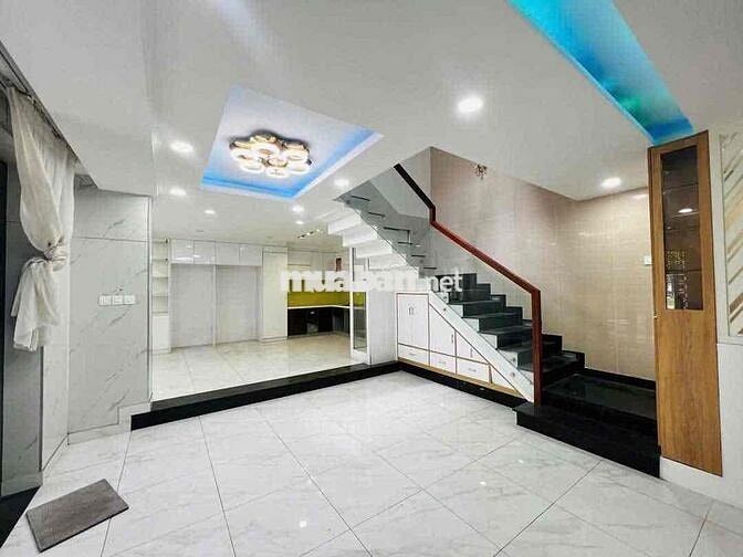 Bán biệt thự ngang 9 dai 15 giá 12 tỷ 7,lô góc 2 mặt tiền dd công viên