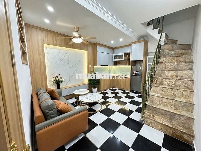 GIÁ 5.95 TỶ! NHÀ KHÂM THIÊN - ĐỐNG ĐA: 30M², 3 TẦNG - LÔ GÓC 3 THOÁNG!