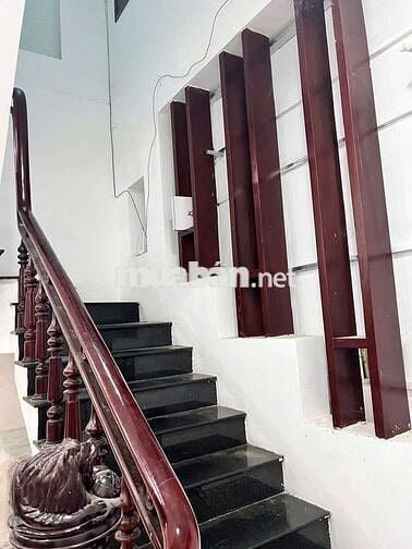 NHÀ BÁN MT 2 LẦU 238 Y JUT TP BMT