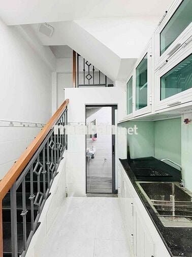 QUẬN 3 TRẦN QUANG DIỆU 5TẦNG 4PN NHÀ MỚI 100% NGANG 6M HIẾM SỔ A4