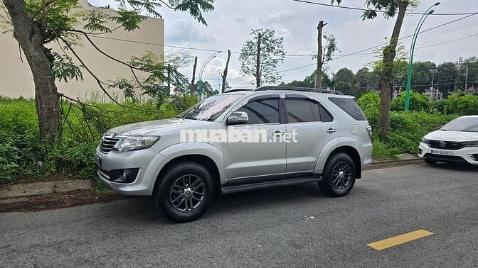 Toyota Fortuner 2013 2.7V 4x2 AT - 1 Chủ Từ Mới