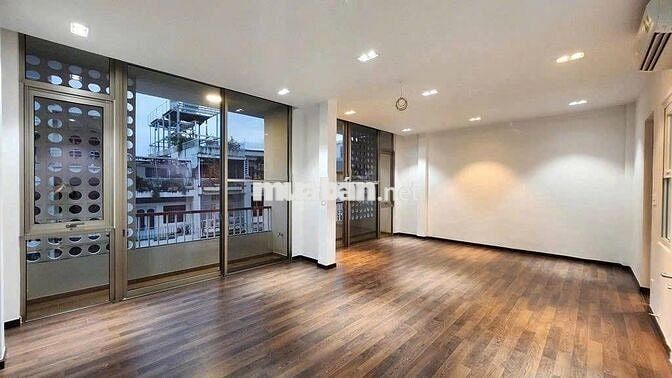 Cho thuê nhà mặt tiền đường Tân Sơn Nhì, dt 4x23 trệt 2 lầu