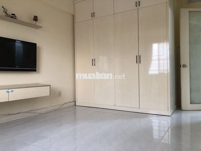 Cho thuê căn hộ chung cư Miếu Nổi 18 tầng, P. Gia Định (cũ: P3, Q. BT)