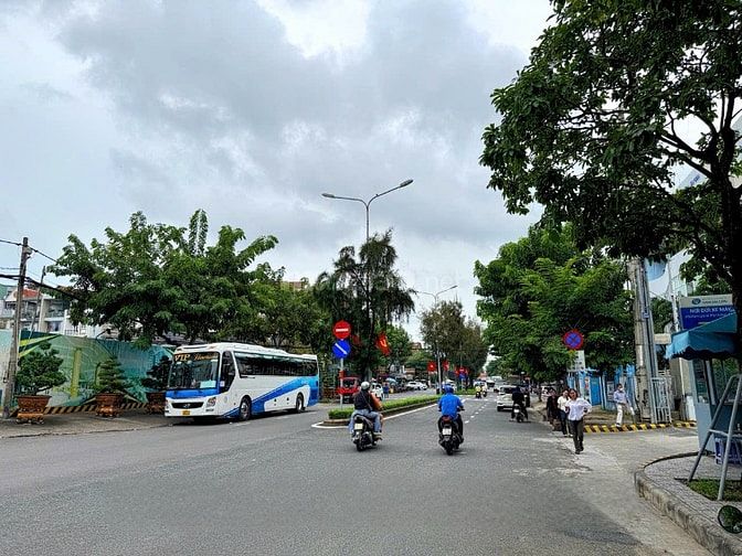 BÁN NHÀ MẶT TIỀN : 99 ĐƯỜNG SỐ 8 KDC TRUNG SƠN - X.  BÌNH HƯNG - H. BC