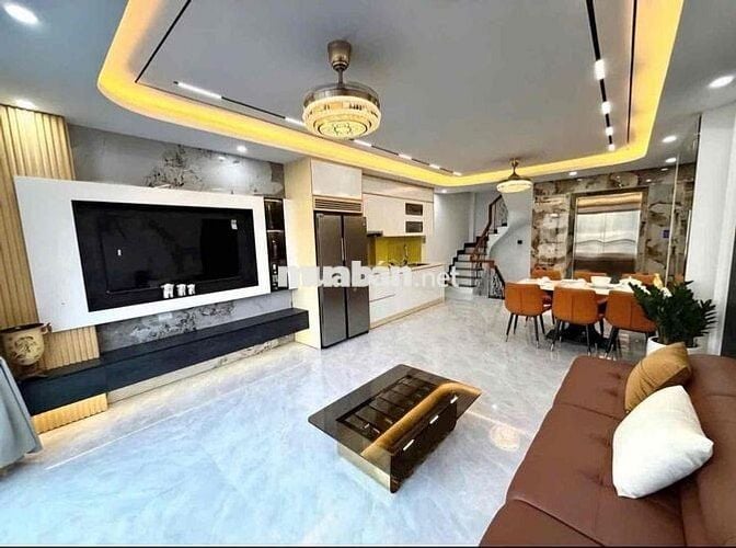 Bán nhà mặt ngõ thông, ô tô vào  Nhà ở cạnh chợ Kẻ Vẽ Đông Ngạc  Diện