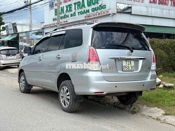 Toyota Innova 2009 G máy zin xe gia đình