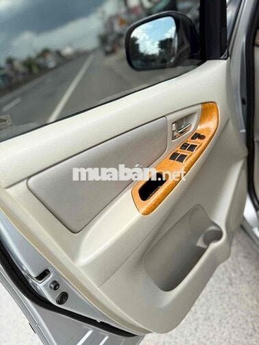 Toyota Innova 2009 G máy zin xe gia đình