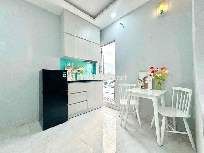 căn hộ ban công full nội thất Nguyễn văn cừ Trung tâm sg