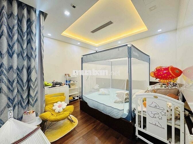 BÁN NHÀ HẺM 120 THÍCH QUẢNG ĐỨC, P4, PHÚ NHUẬN – 6 TẦNG GARA ÔTÔ