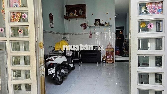 Chủ ngộp bank cần bán nhà 1 trệt 1 lầu giá 5 tỷ - Huỳnh Tấn Phát - Q.7