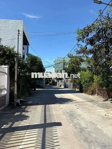 Bán Kiệt Ô tô 5m.  533 Mai đăng chơn ô tô tới nơi . 2 tỷ 950. Có tl.