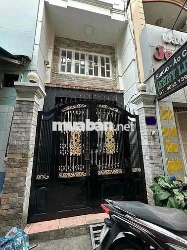 Cho thuê nhà H3G Nguyễn Cảnh Chân, Q1, 3x11m T+3L+3PN+4WC - 18Tr