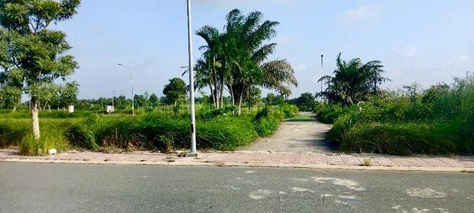Bán đất nền trung tâm Đức Hoà, sổ hồng riêng, thổ cư 100%!