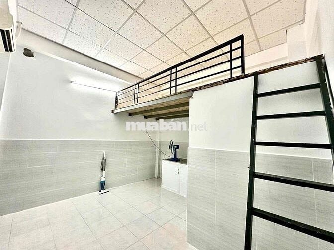 Phòng trọ giá rẻ ngay ngã tư bốn xã _ sẵn máy lạnh_ Free xe
