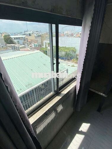 Phòng 45m2 cửa sổ trời. Gác gần lotte nguyễn Văn lượng