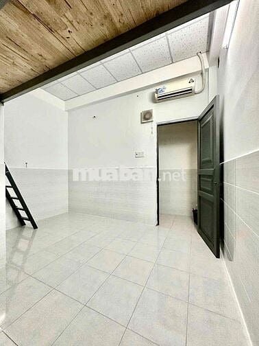 Phòng trọ giá rẻ ngay ngã tư bốn xã _ sẵn máy lạnh_ Free xe