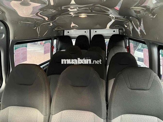 Ford Transit 2023 Đầy Đủ Phụ Kiện Mua Về Chỉ Chạy