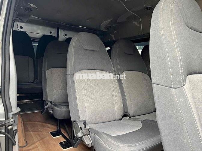 Ford Transit 2023 Đầy Đủ Phụ Kiện Mua Về Chỉ Chạy