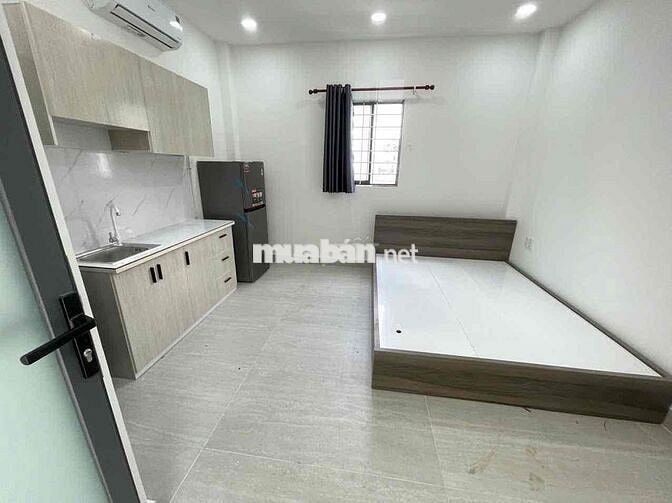 CHO THUÊ PHÒNG CỬA SỔ TRỜI MỚI XÂY CUỐI QUANG TRUNG ĐẦY ĐỦ NỘI THẤT