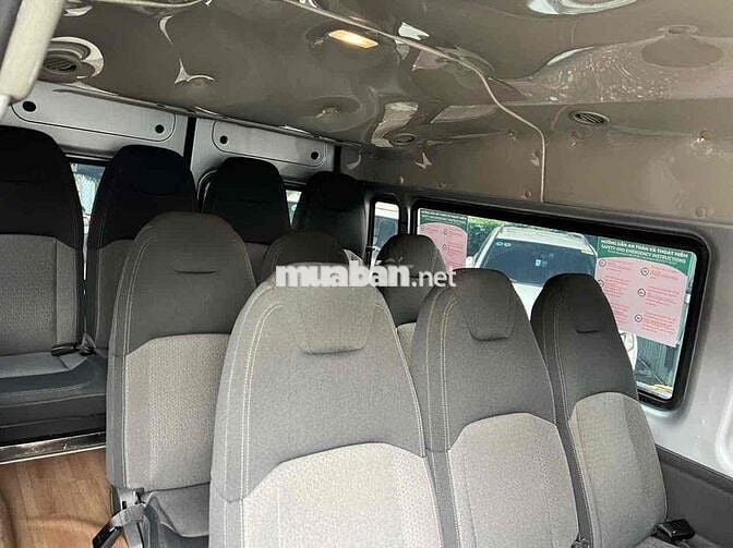 Ford Transit 2023 Đầy Đủ Phụ Kiện Mua Về Chỉ Chạy
