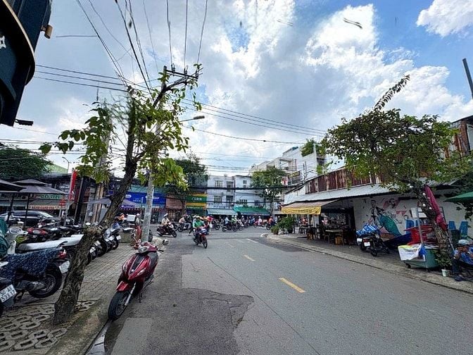 BÁN NHÀ GÓC 2 MẶT TIỀN : 6 ĐƯỜNG SỐ 42 + NGUYỄN THỊ THẬP - P. TÂN QUY 