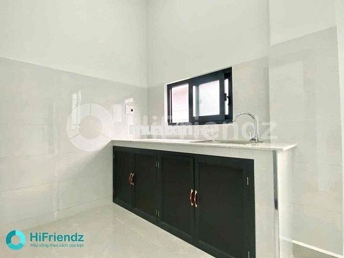 Studio giá siêu rẻ có bancol thoáng mát sạch sẽ thuận tiện qua ueh vhu